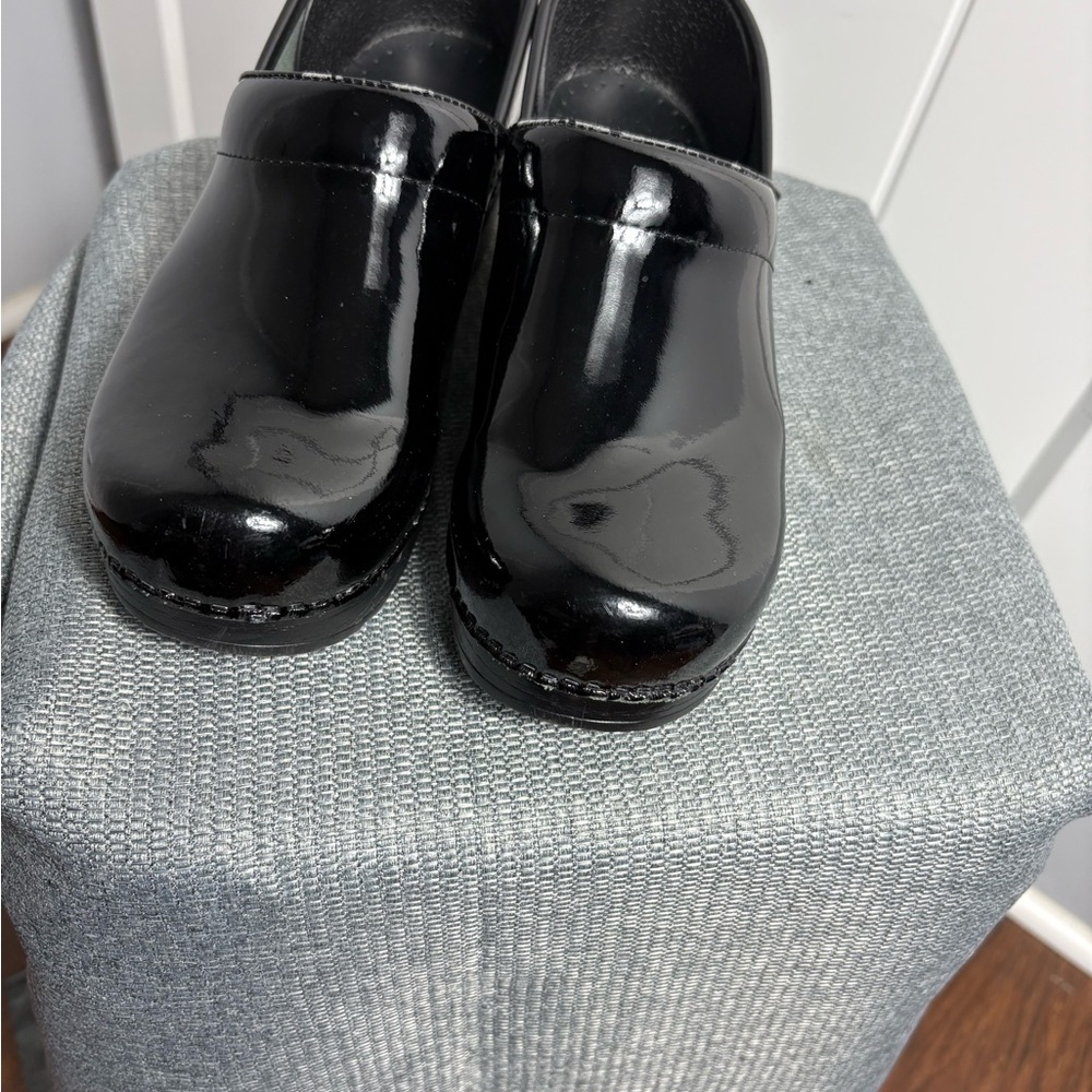 Dansko Professional Clog Women’s Black Patent Leather 38